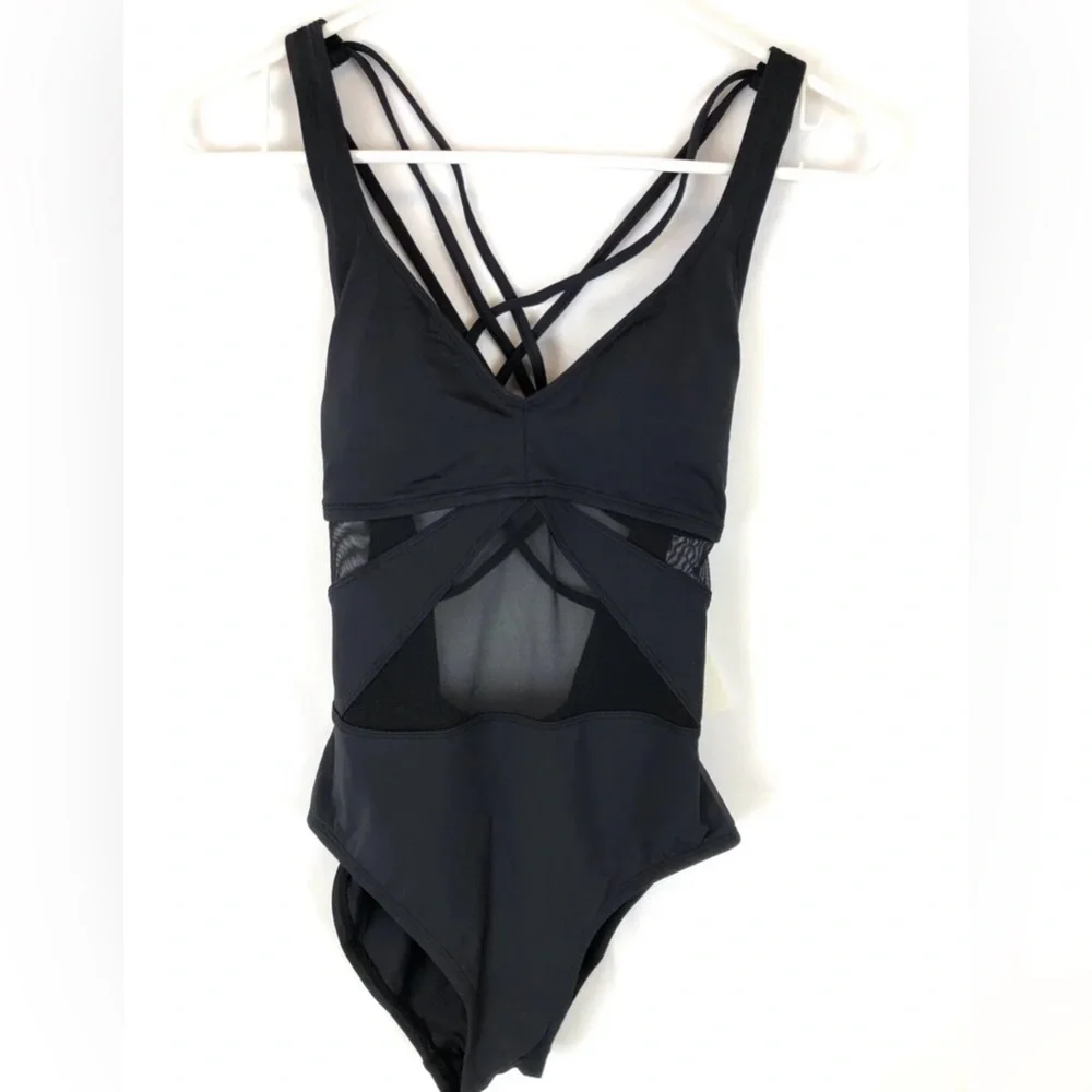 Bleu Rod Beattie Womens Don’t Mesh With Me One Piece Swimsuit Black Size 4